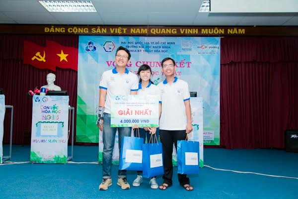 Chung[-]kết[-]cuộc[-]thi[-]“Cơn[-]lốc[-]hóa[-]học”[-]lần[-]IX[-]2016